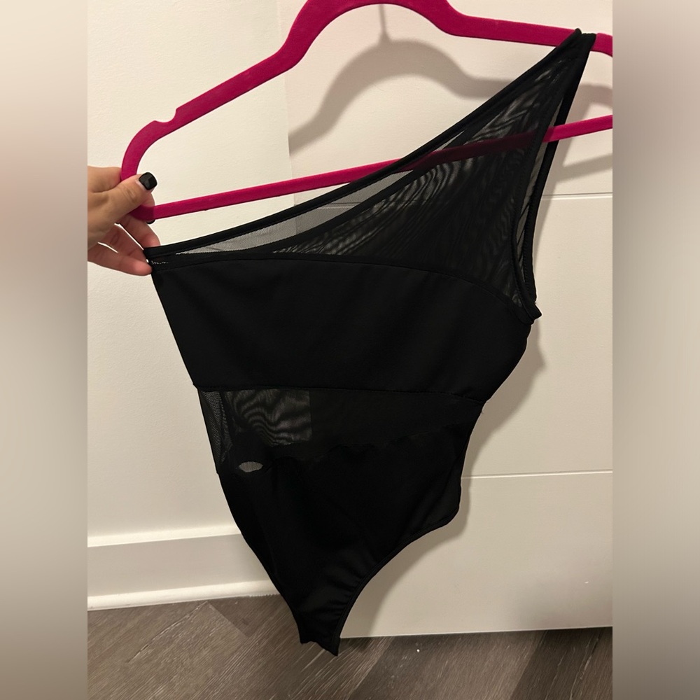 Me shoulder mesh body suit
